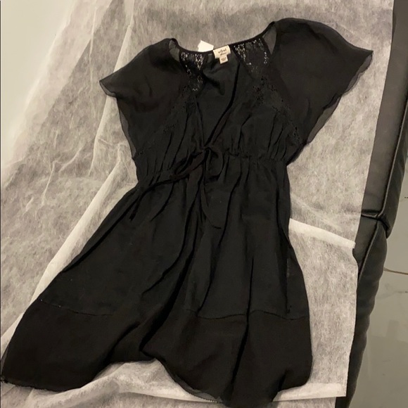 Aritzia Wilfred shirt - Picture 1 of 2